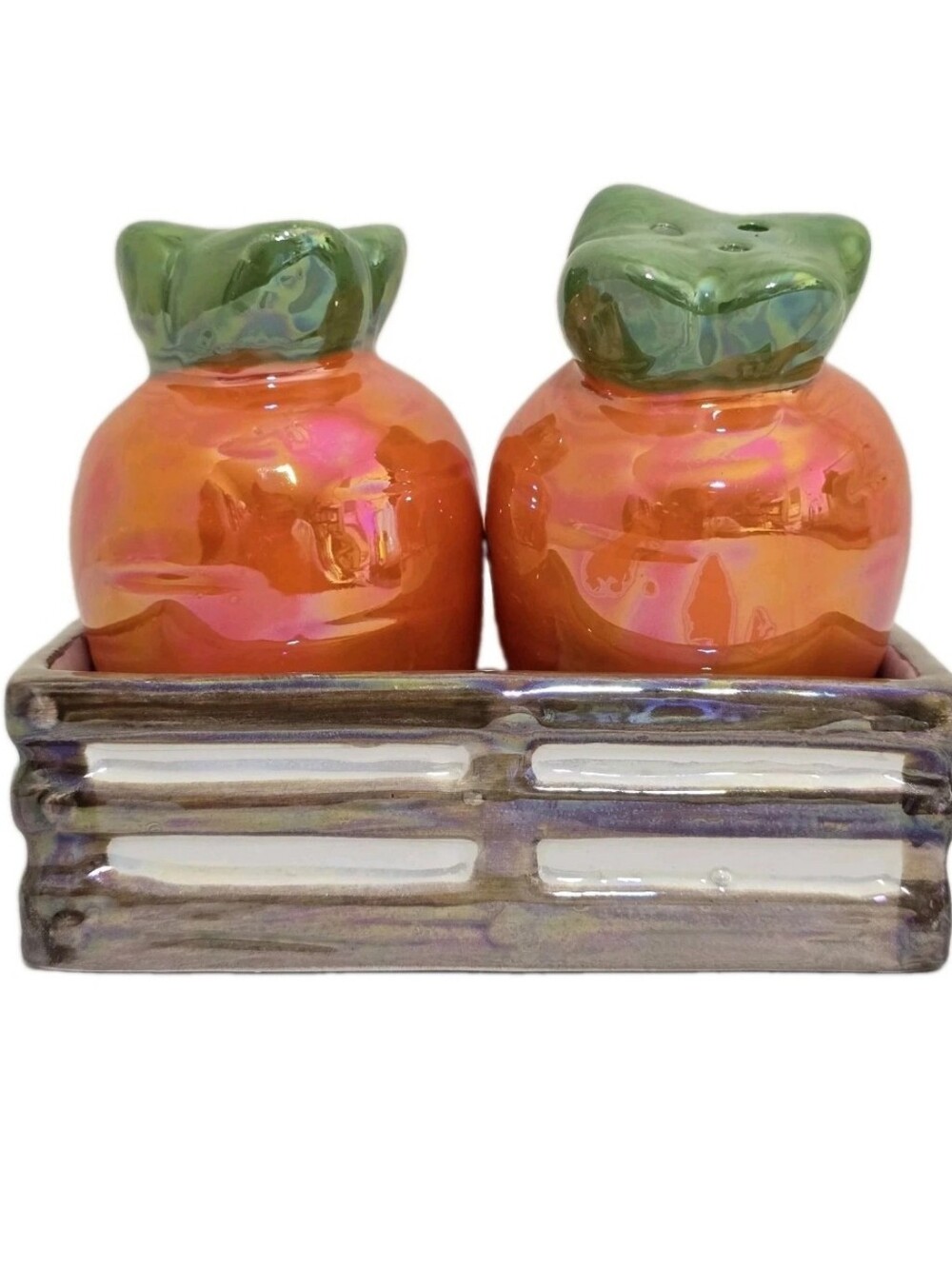 y2k PUBLIX Ceramic Salt Pepper Carrots Shaker w/Holder  Iridescent Orange Easter